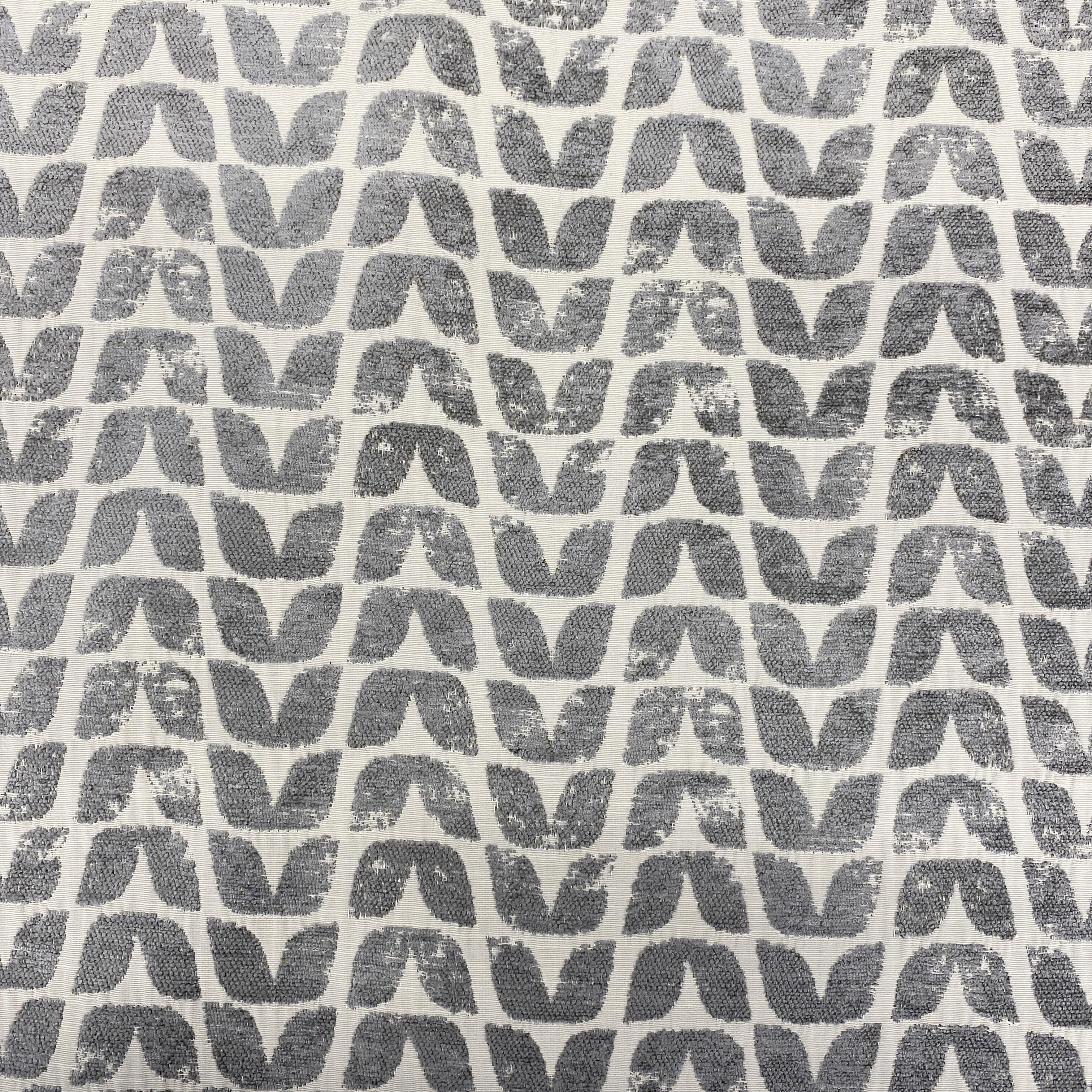 Smokey Chenille Tulips - 139cm x 230cm