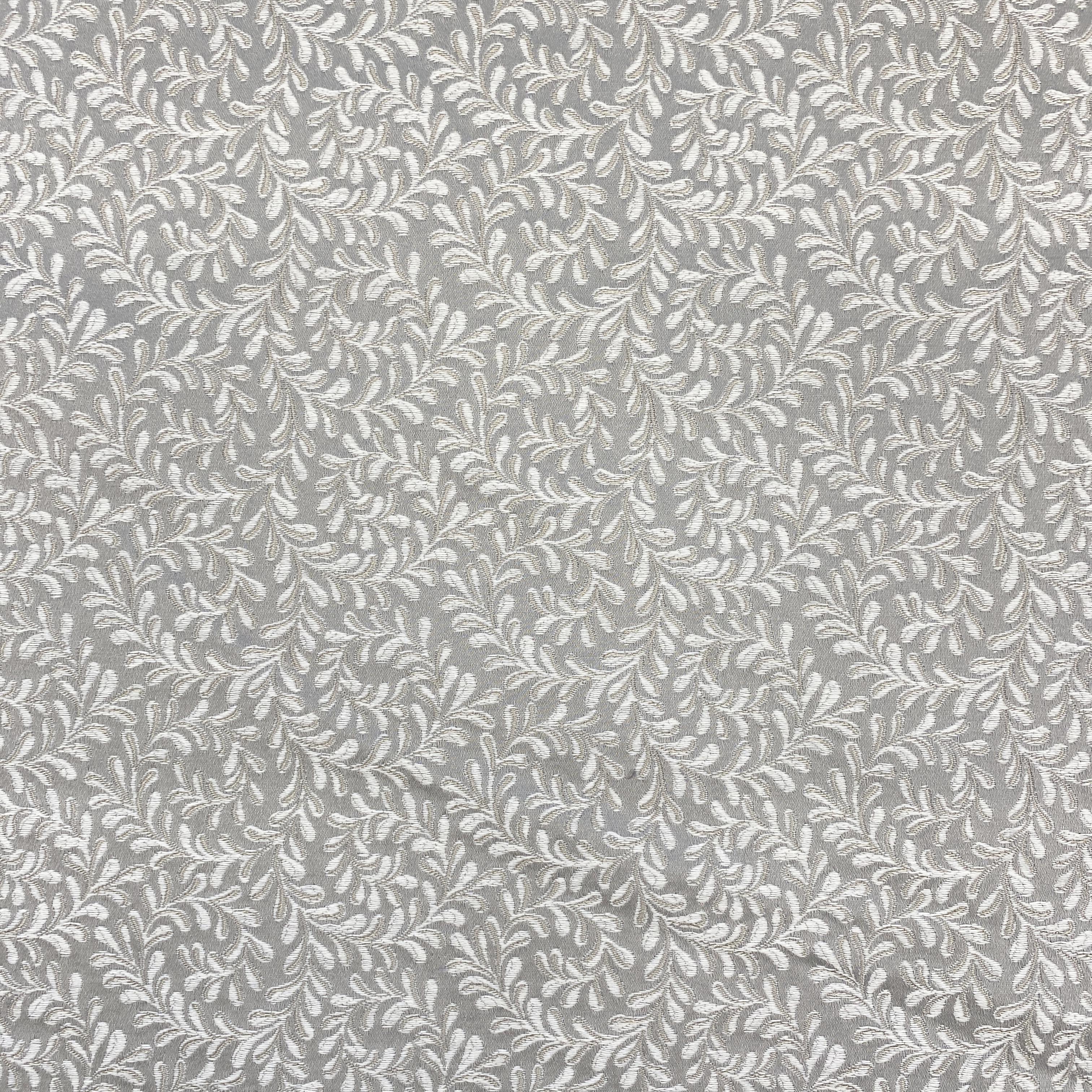 Silver Leaves - 140cm x 150cm