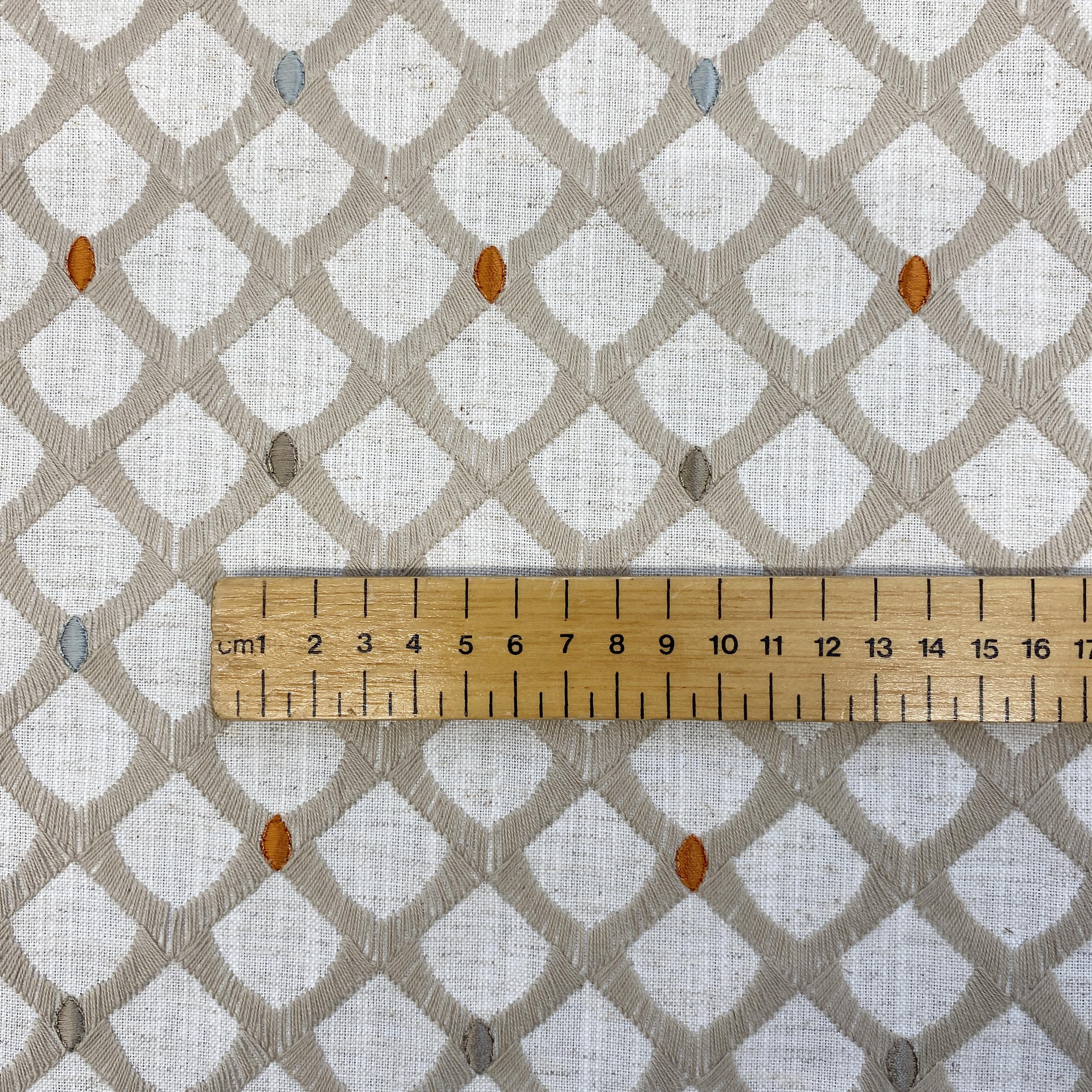 Terrific Trellis - 140cm x 220cm