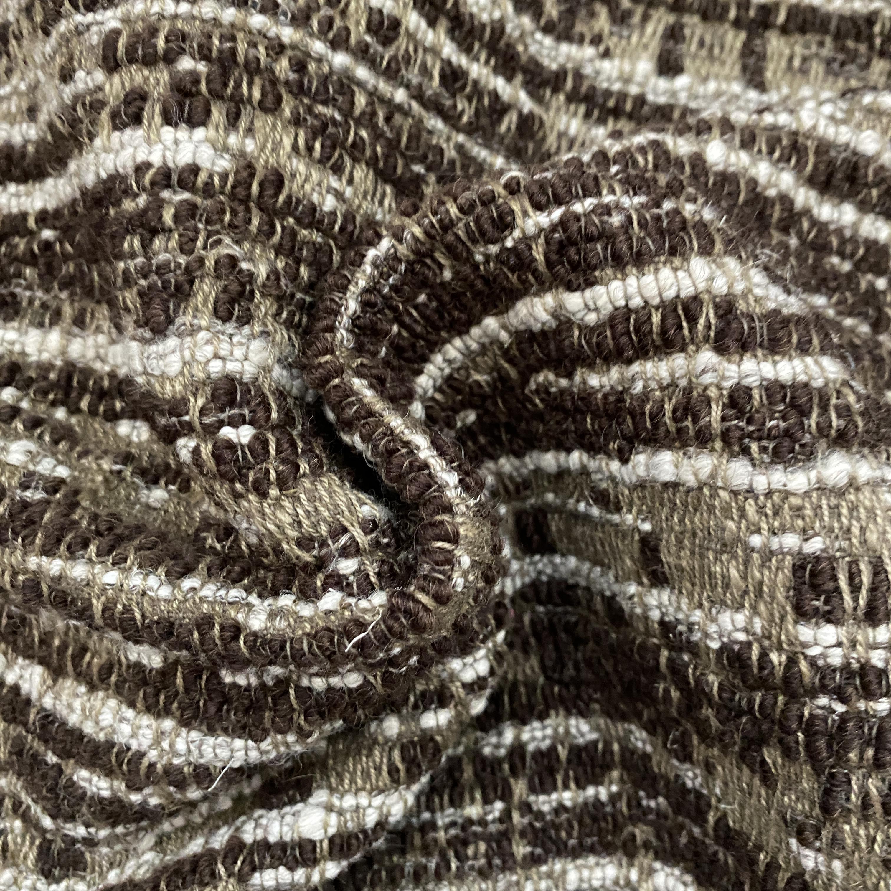 Cotswolds Woven - 140cm x 145cm