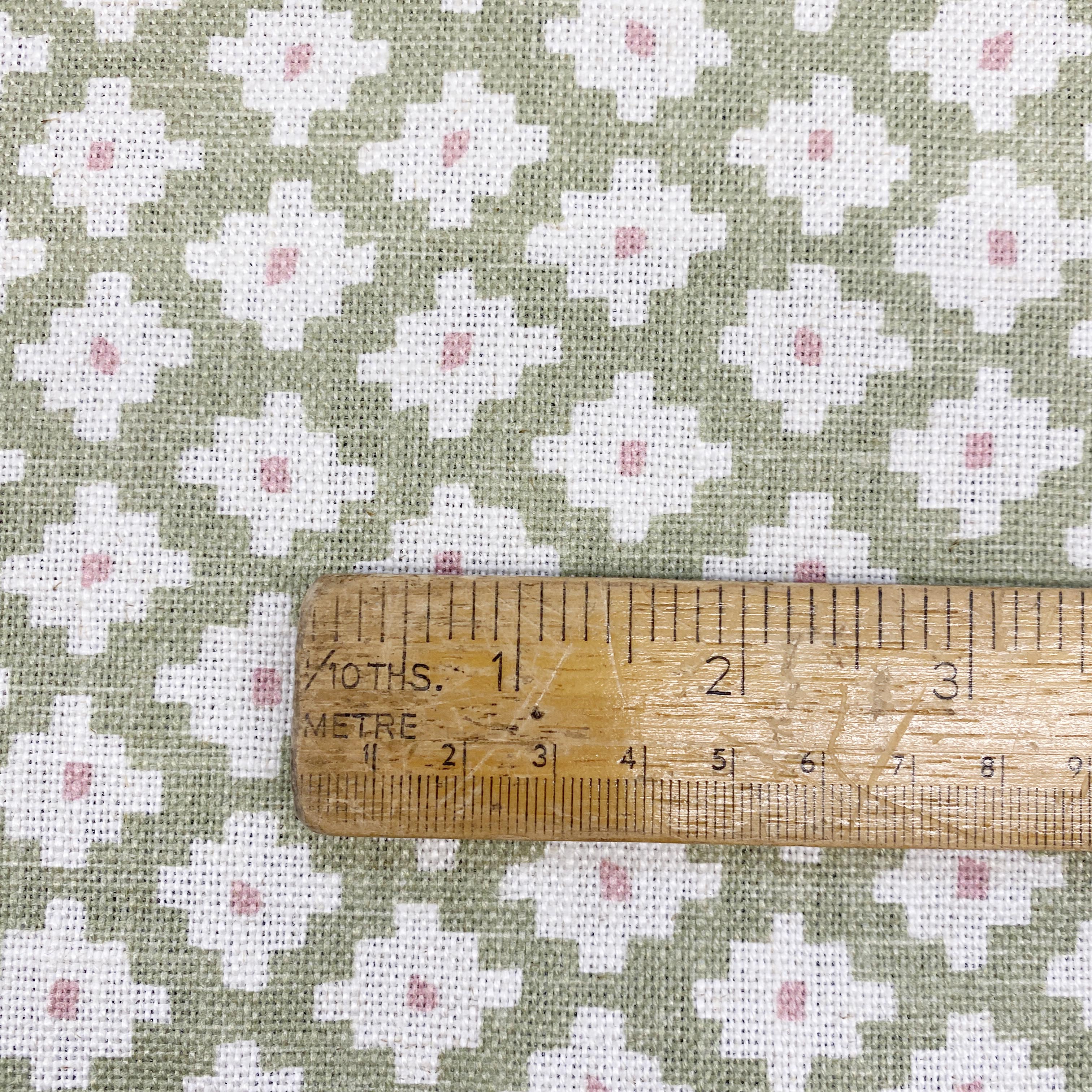 Maze - Sage Green- 140cm x 130cm