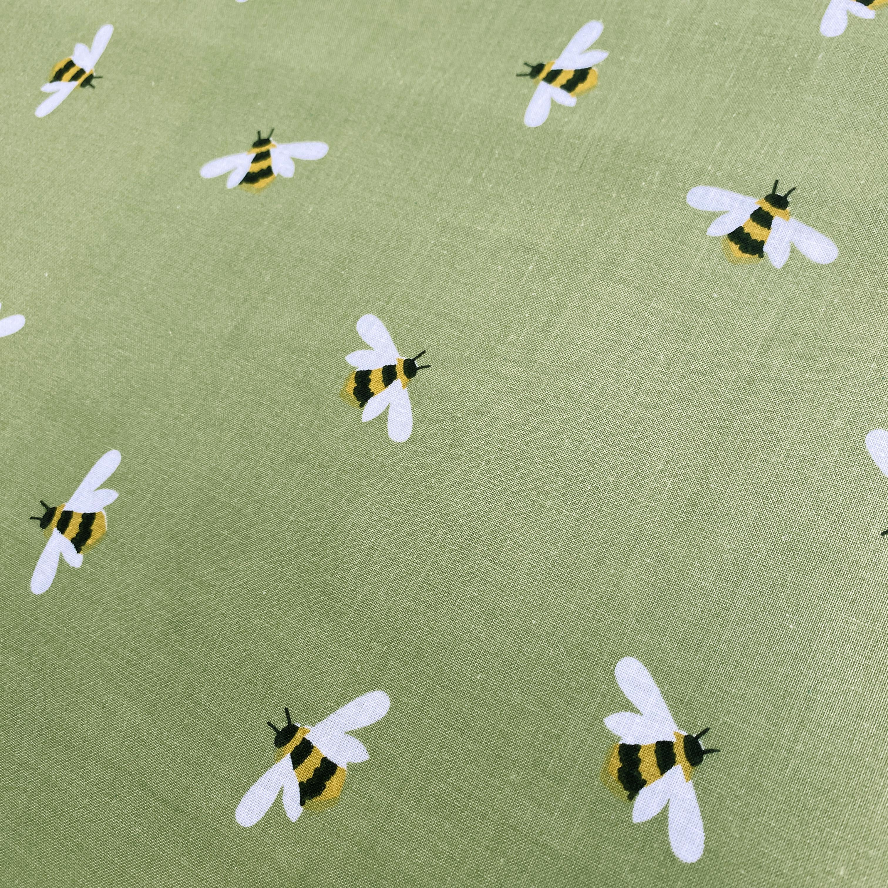 Buzzing Bees Green