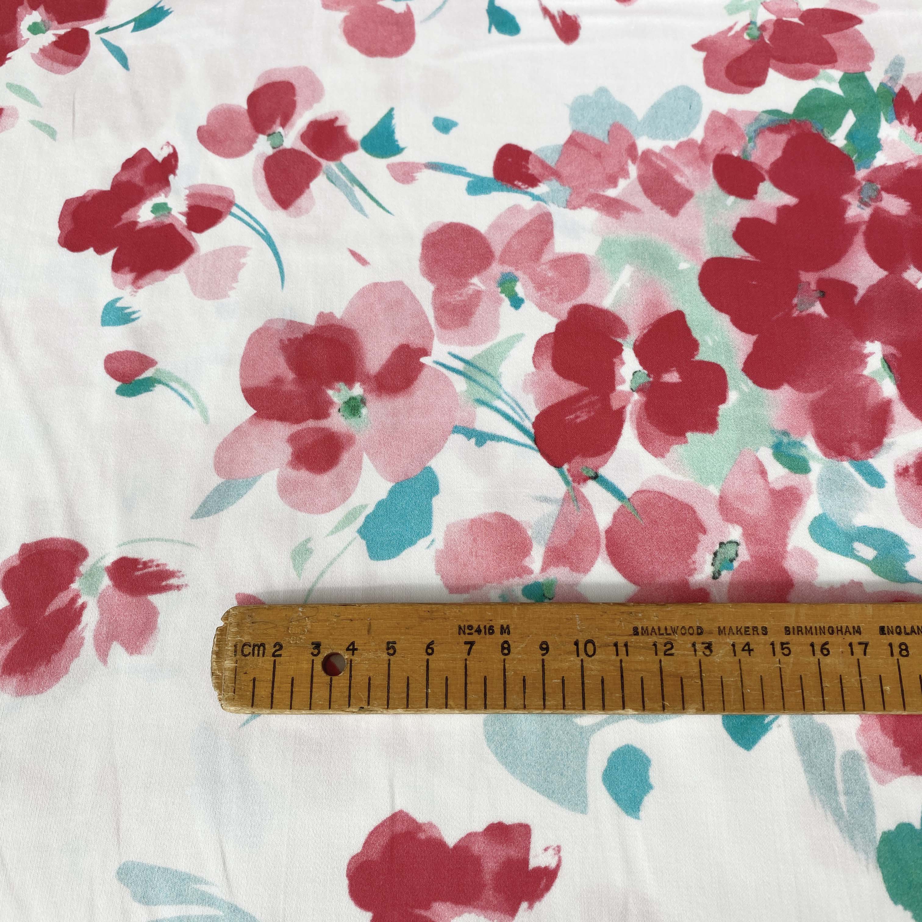 Lizzano - Pink on White