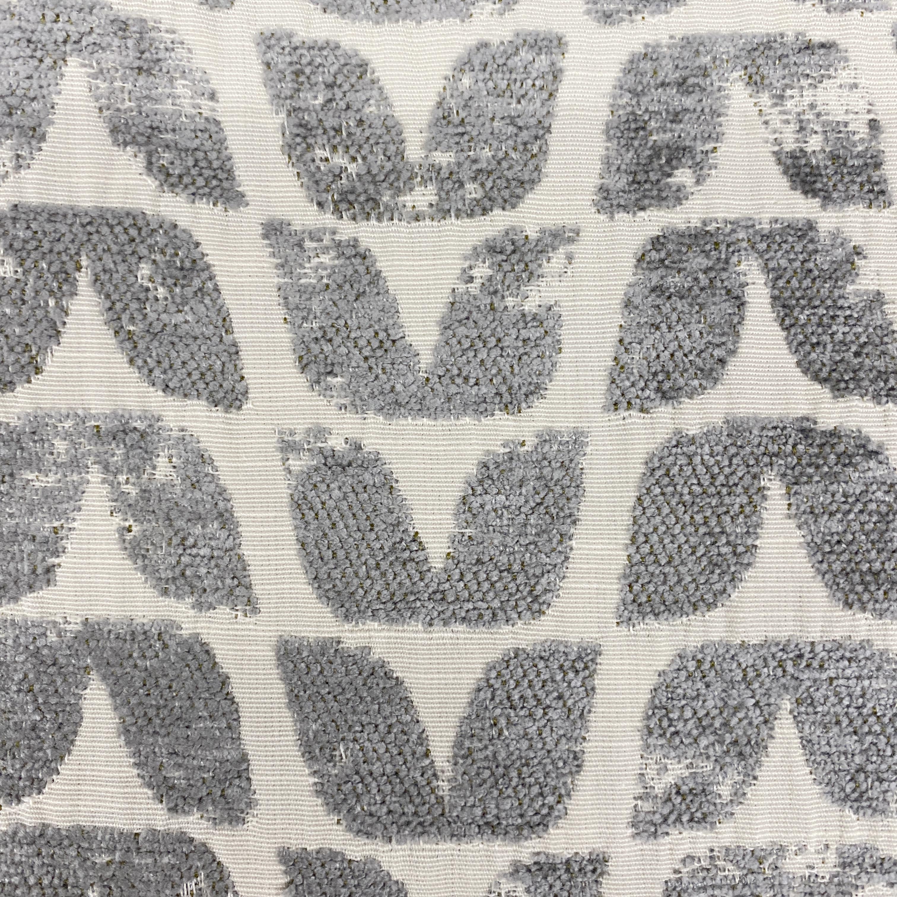 Smokey Chenille Tulips - 139cm x 230cm