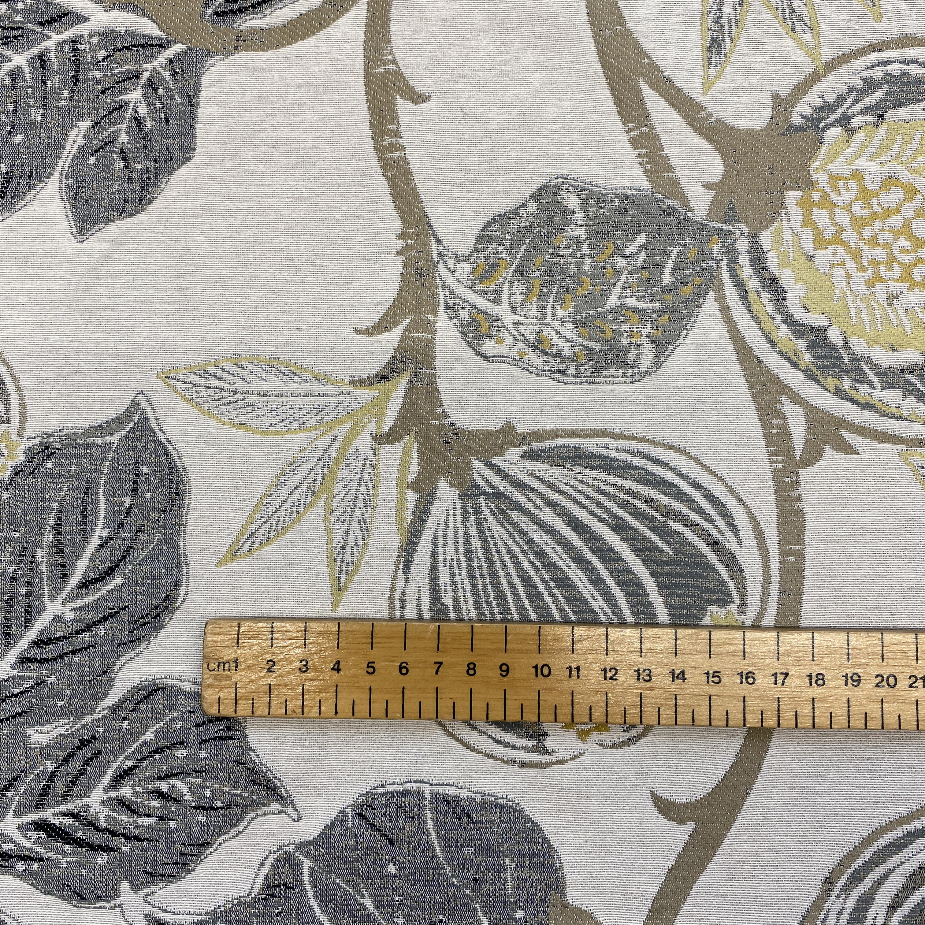 Royal Gardens - 140cm x 250cm