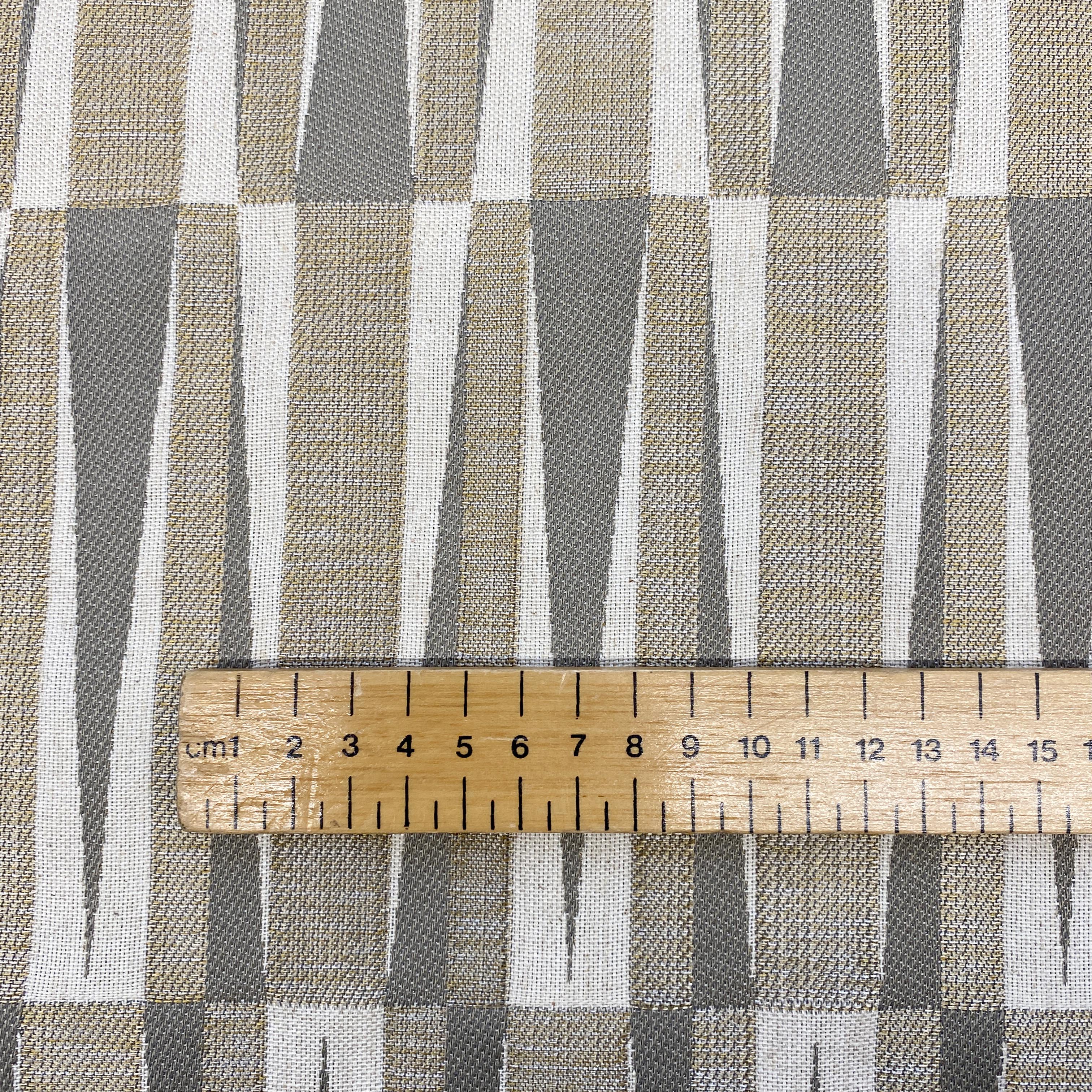 Retro Reversible Aztec - 140cm x 150cm