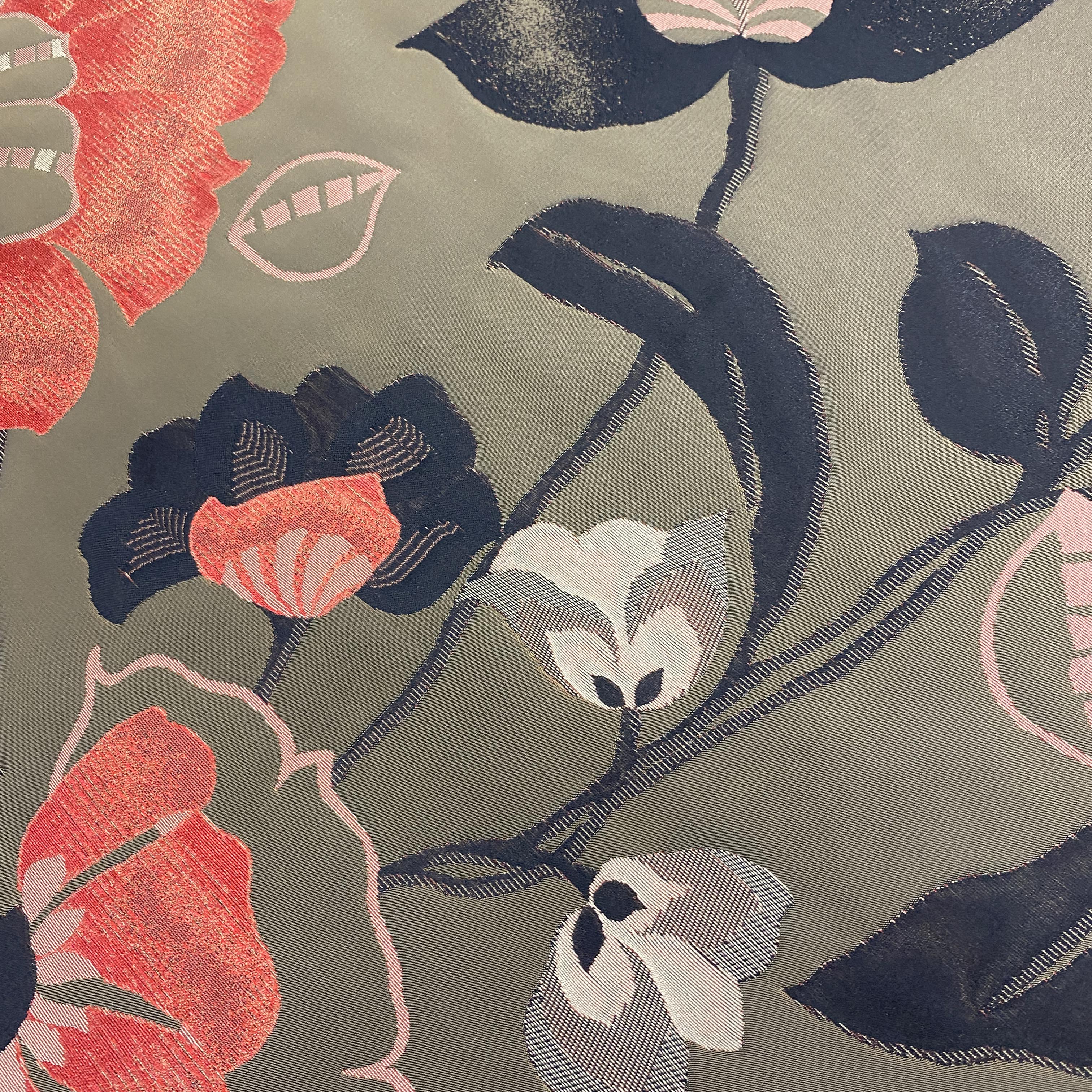 Oriental Flowers - 150cm x 450cm