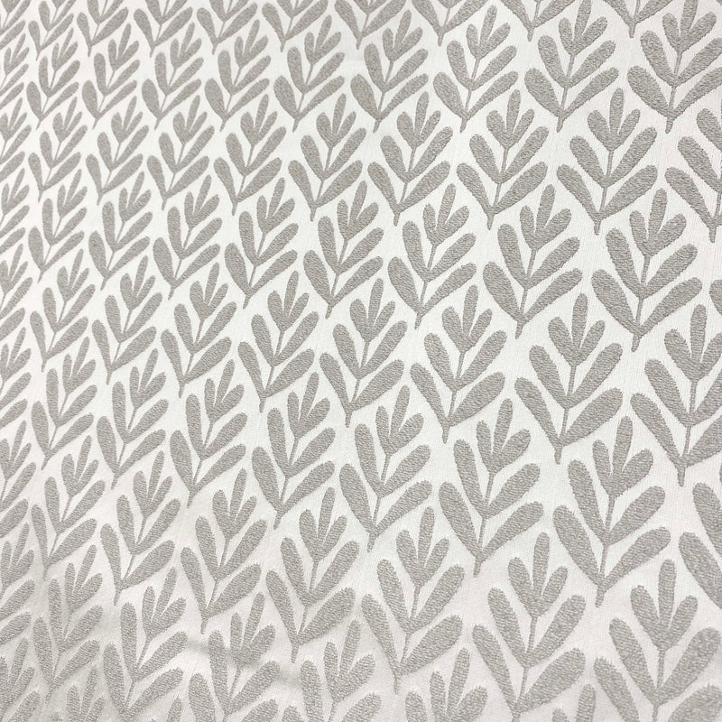 Silver Soft Leaves - 140cm x 250cm