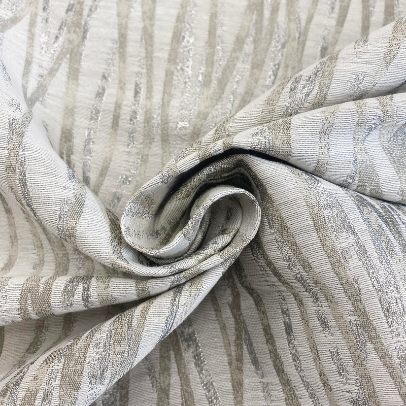 Metalic Wavy Stripes - 139cm x 220cm