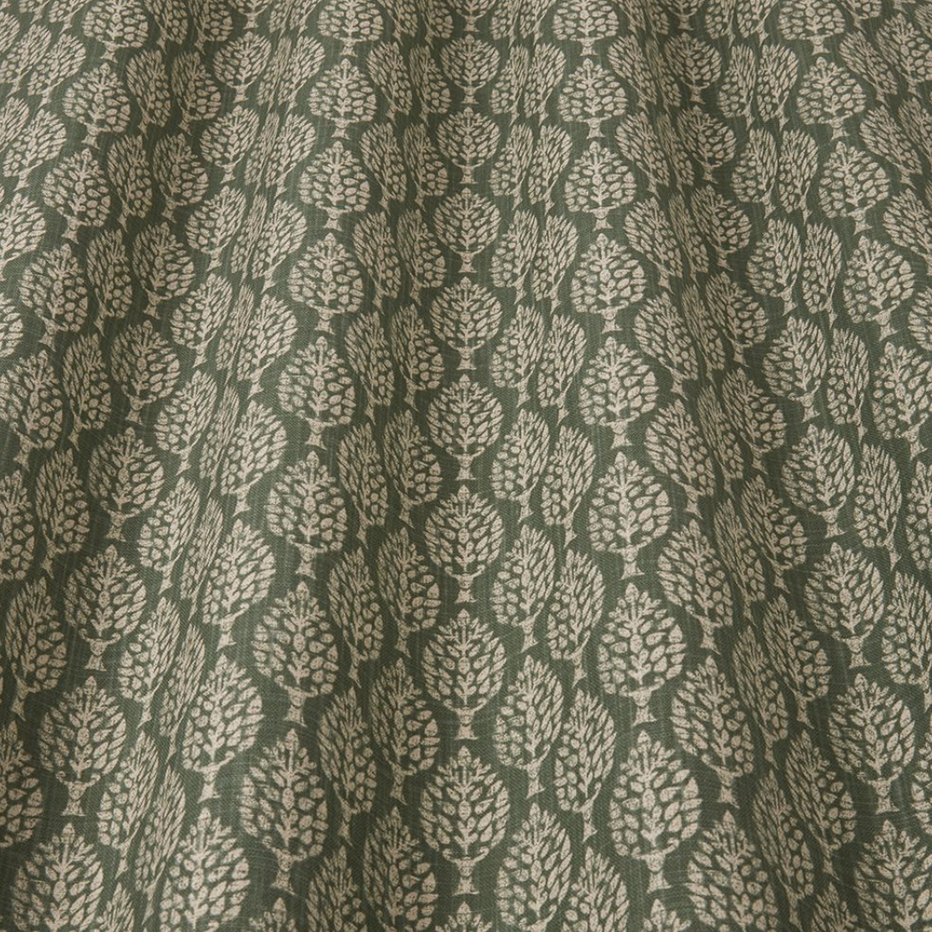 Kemble - Spruce - 139cm x 120cm